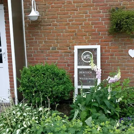 Thomsen - Familienfreundliche Mit Grossem Garten Tarp